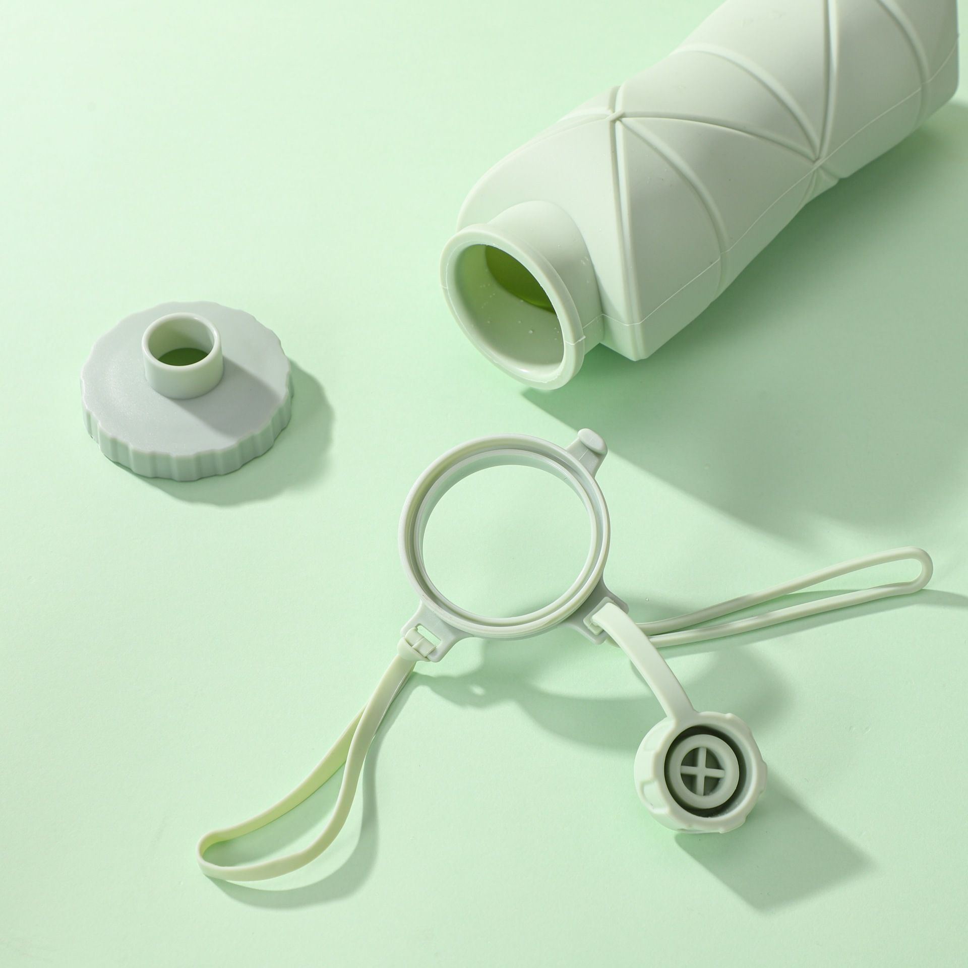 كوب ماء سيليكون قابل للطي، زجا - مراجعة Water Bag Collapsible وسعره